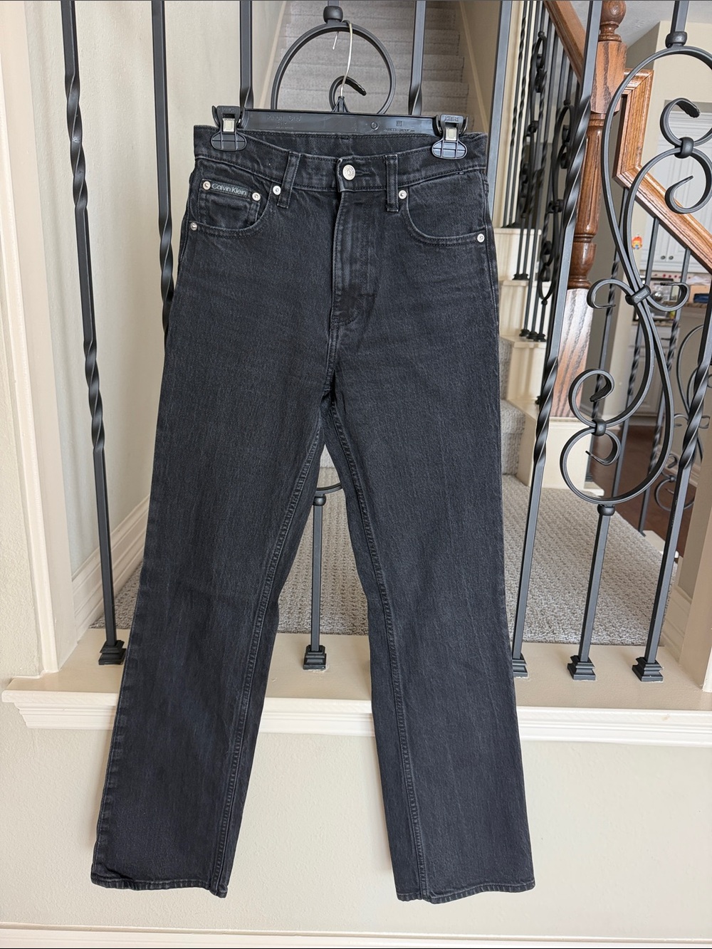 Calvin Klein Women’s Black Straight Jeans size 25